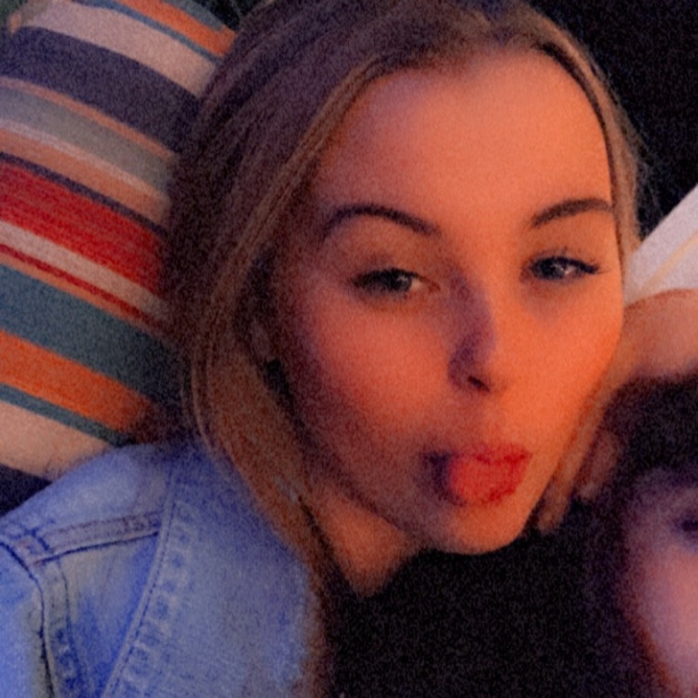 Meet your Posher, Brooke